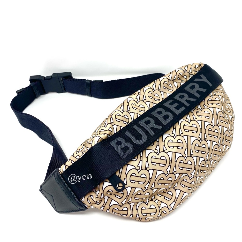 Burberry Unisex’s medium Sonny crossbody bag / belt bag
